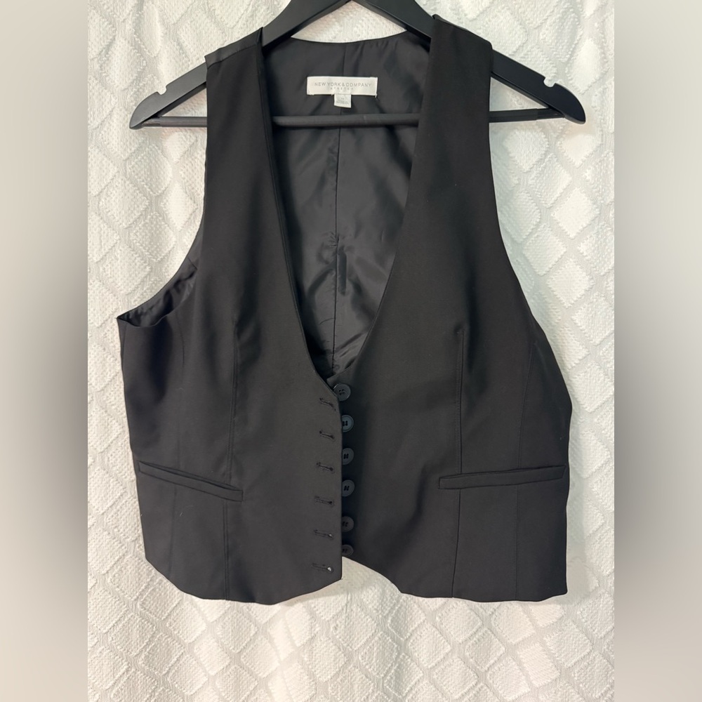 New York & Company stretch •Black• dressy Vest •size 14 Wms